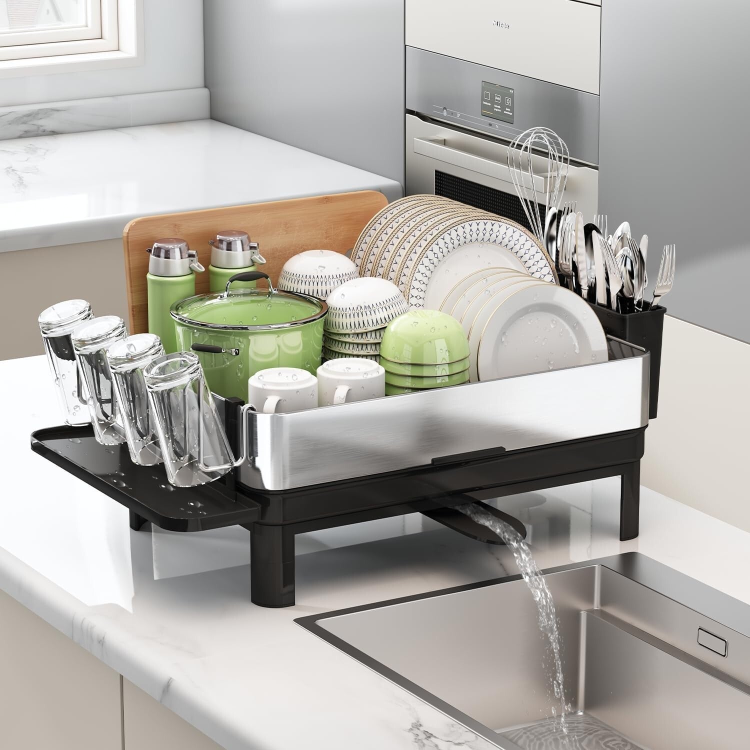 1-Tier Compact Dish Drainer with Utensil and Cup Holders for Kitchen Counters
