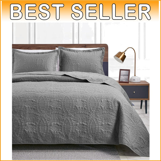California King Coin Pattern Quilt Set - Soft Grey 3-Piece Bedding Ensemble