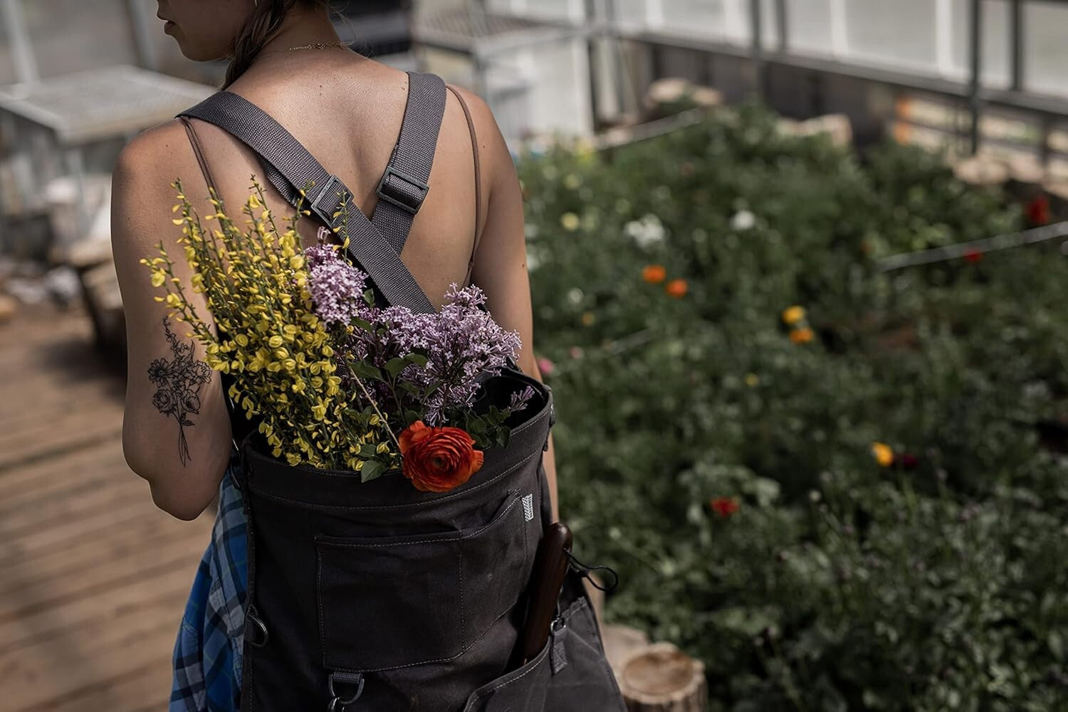 Water-Resistant Harvesting Tote - Spacious Multi-Purpose Garden Tool Bag