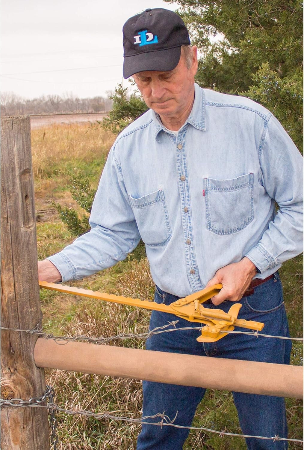 All-Purpose Fence Stretcher Splicer Tool for Quick Wire Repairs and Maintenance