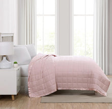 Load image into Gallery viewer, Hypoallergenic Solid Color Blanket - Blush Full/Queen, Perfect for All Seasons