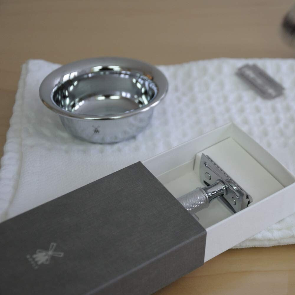 Double Edge Safety Razor with Premium Handle - Craftsmanship Meets Tradition