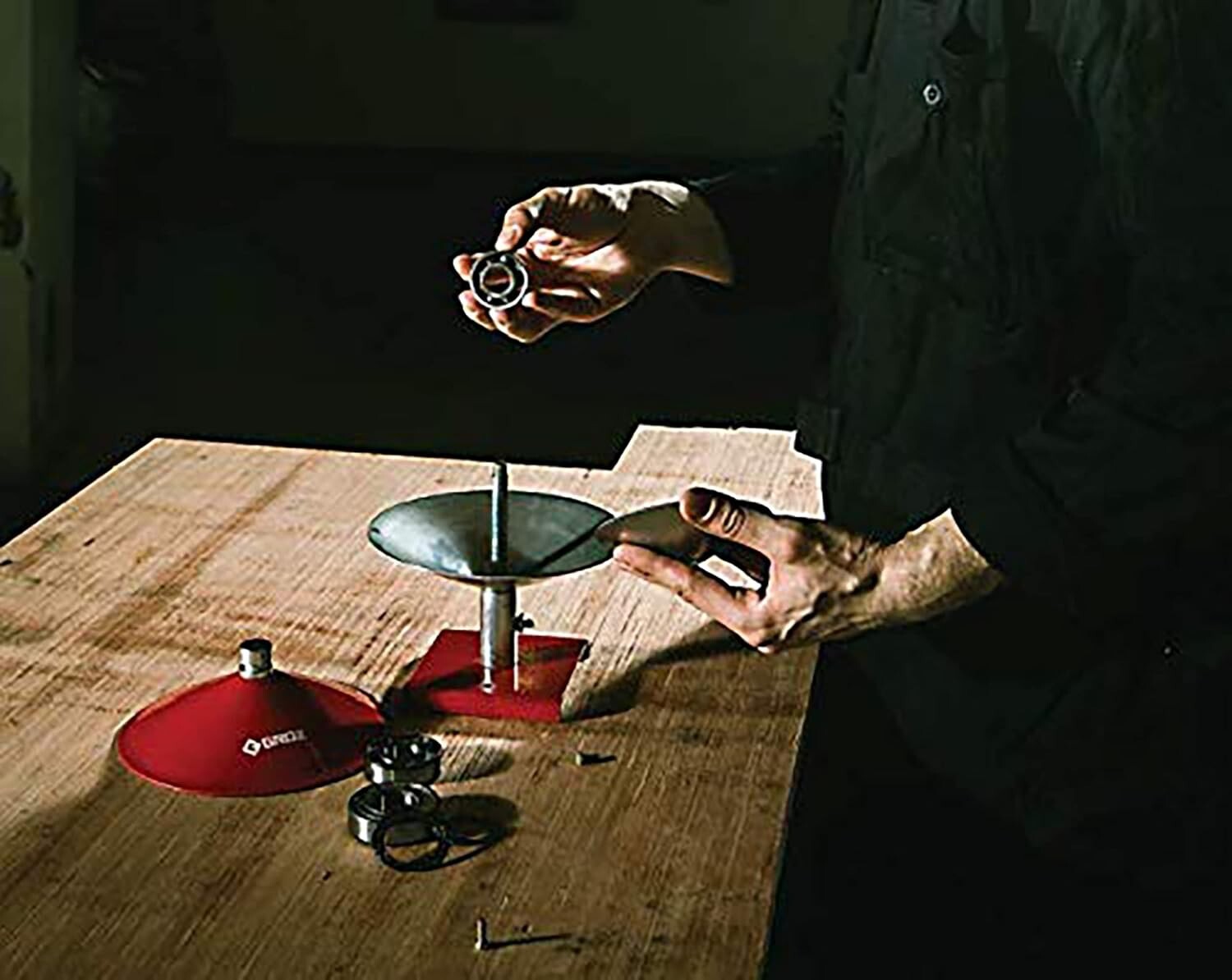 Durable Alloy Steel Bearing Packer for Efficient Greasing - Fits 1/2" to 6"