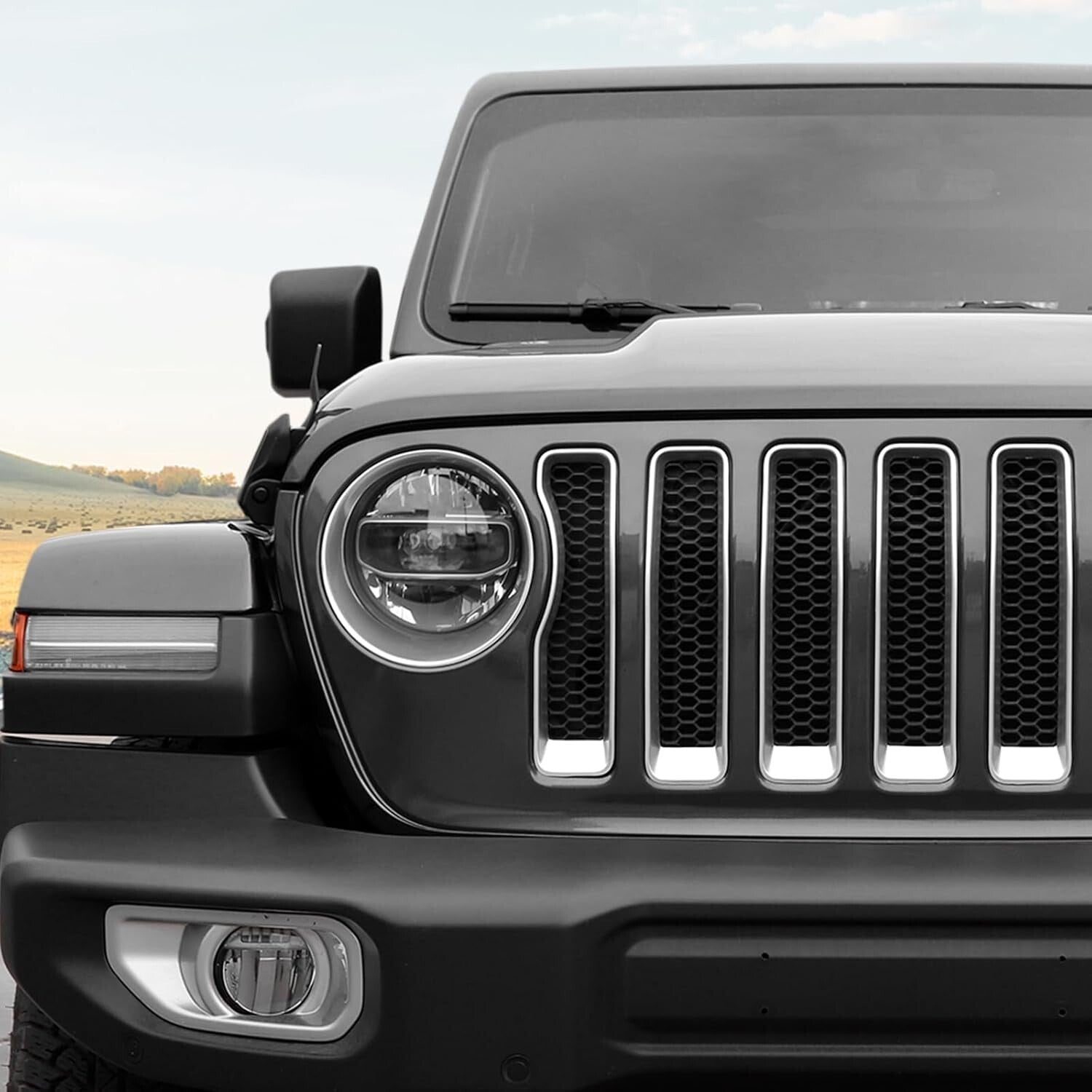 Stylish Chrome Grille Insert & Headlight Cover for Jeep Wrangler JL 2018-2022