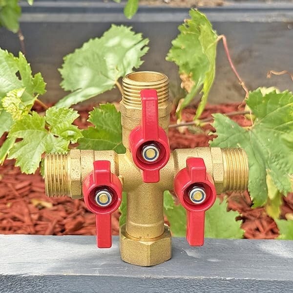 Versatile Heavy-Duty 3-Way Hose Splitter - Perfect for Garden Irrigation Needs