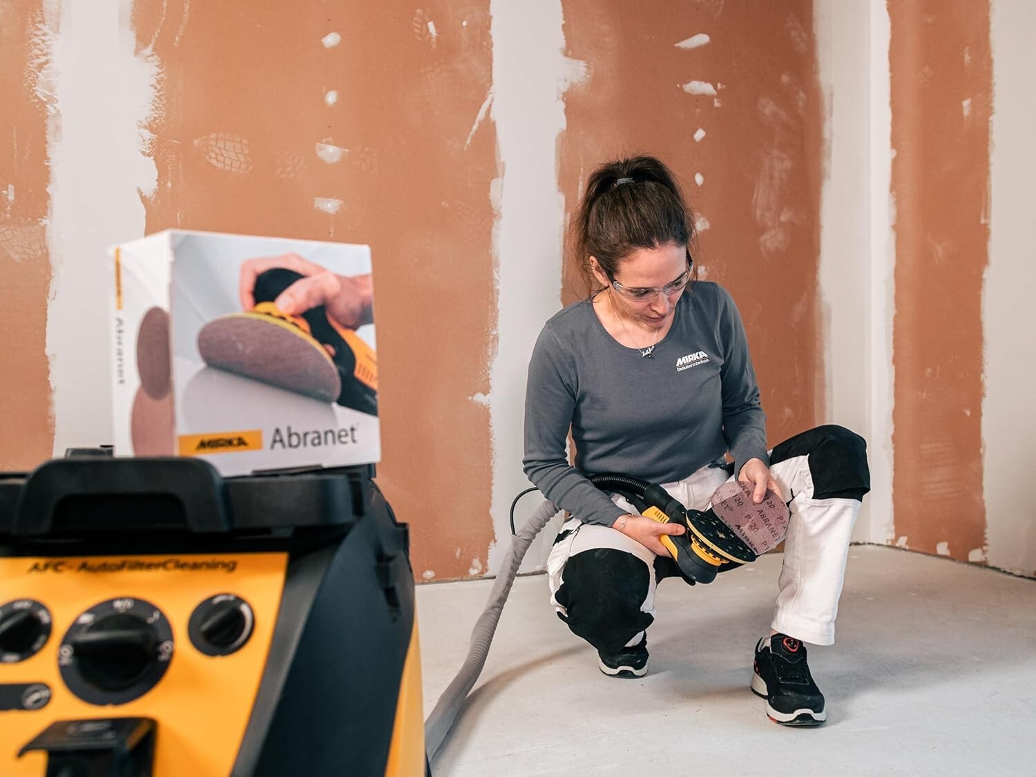 Abranet 5-Inch Mix-Pack Sanding Discs - 35 Pieces, Hook & Loop, Dust-Free