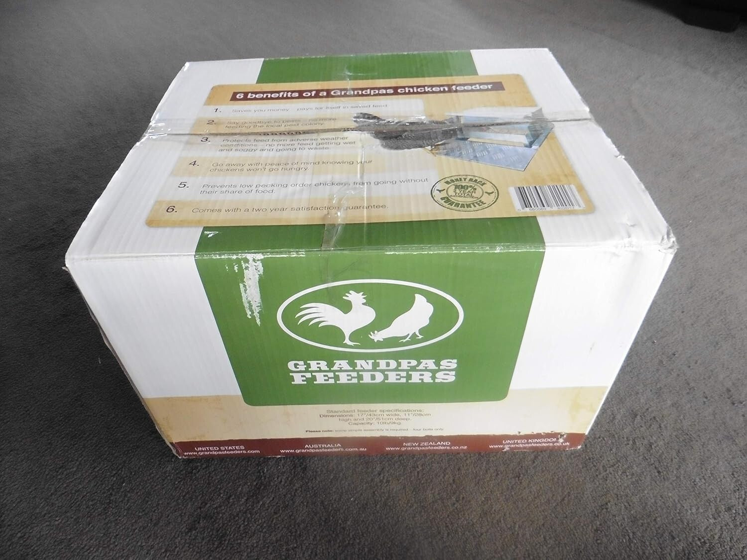 Galvanized Steel Automatic Feeder - Reliable 10-Day Supply for Backyard Chickens