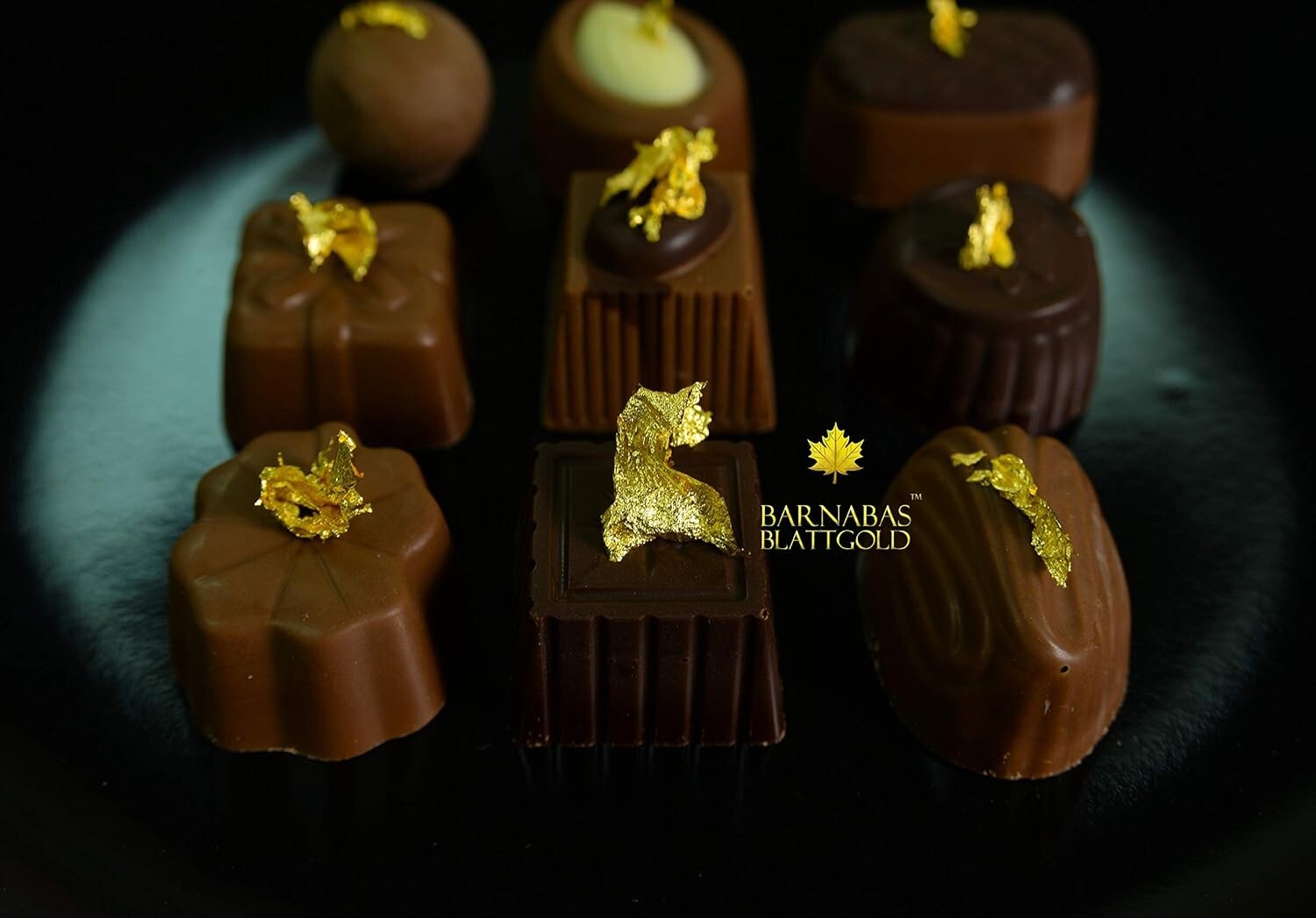 Natural 23.75 Karat Edible Gold Flakes in 150mg Jar for Baking Delights