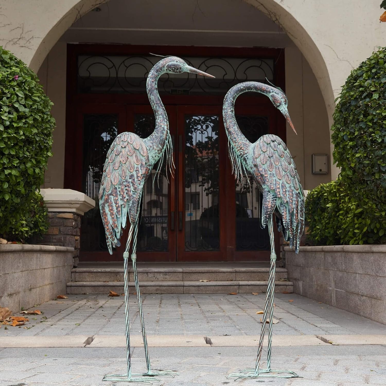 Charming Large Metal Crane Statues for Lawn and Pond – Waterproof Design