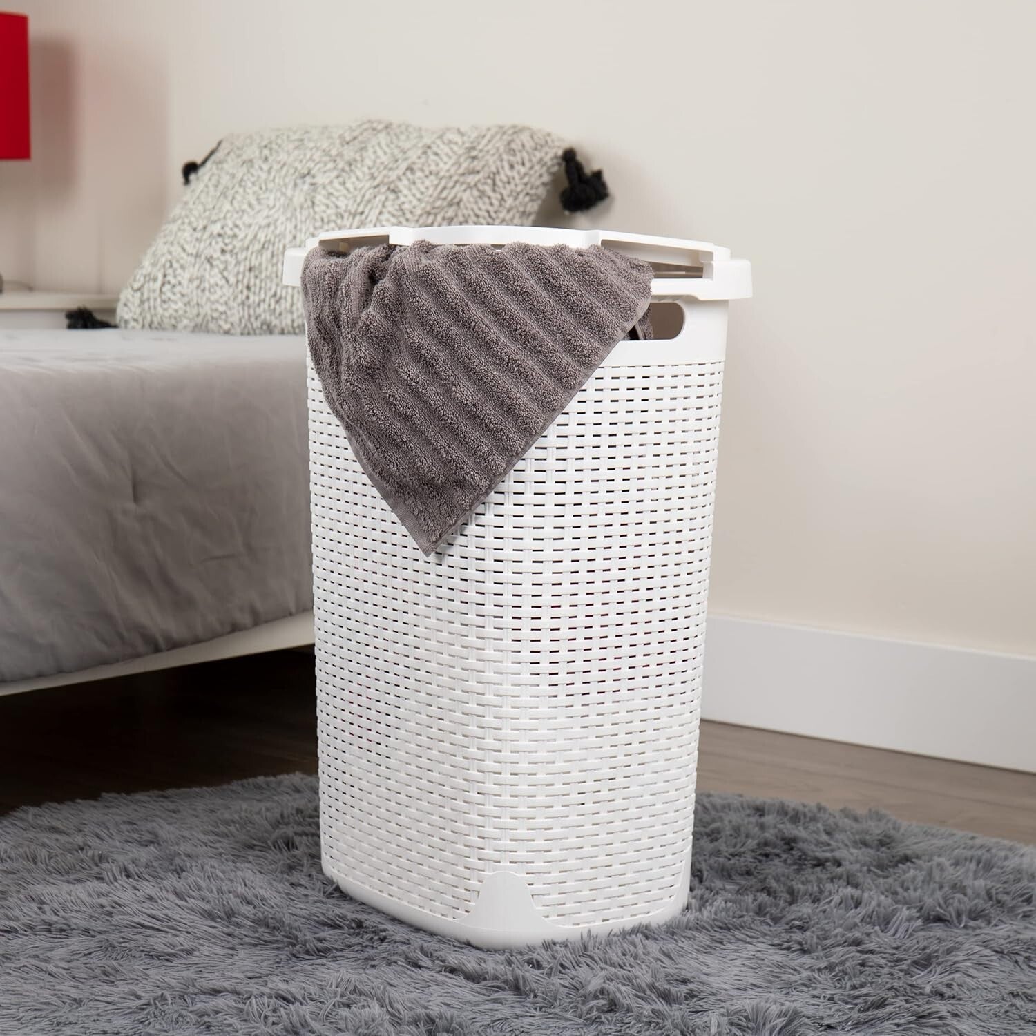 60L Lightweight Wicker-Style Laundry Hamper with Hinged Lid - Stylish Storage