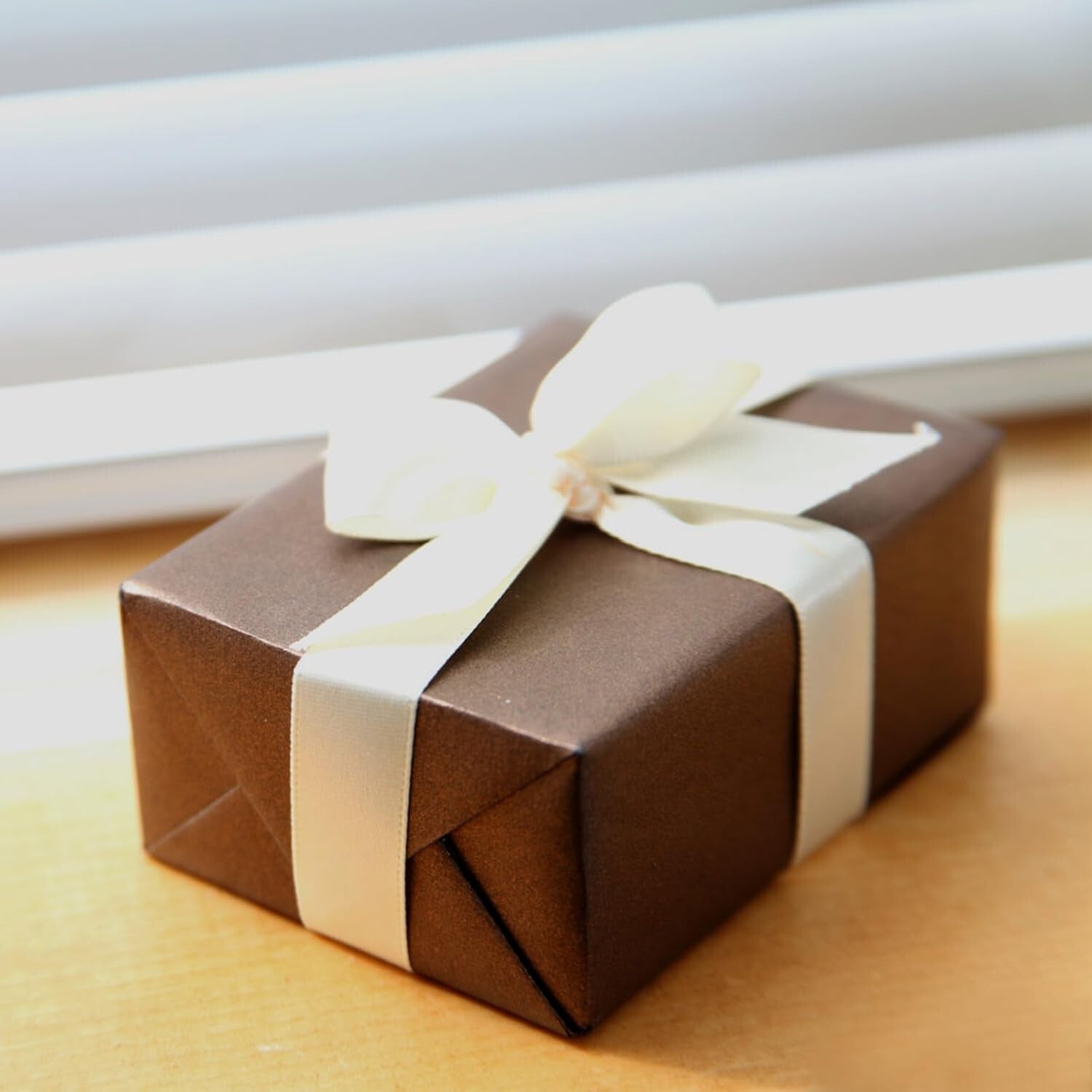 36"x2400" Eco-Friendly Chocolate Brown Kraft Paper - Ideal for Elegant Wrapping
