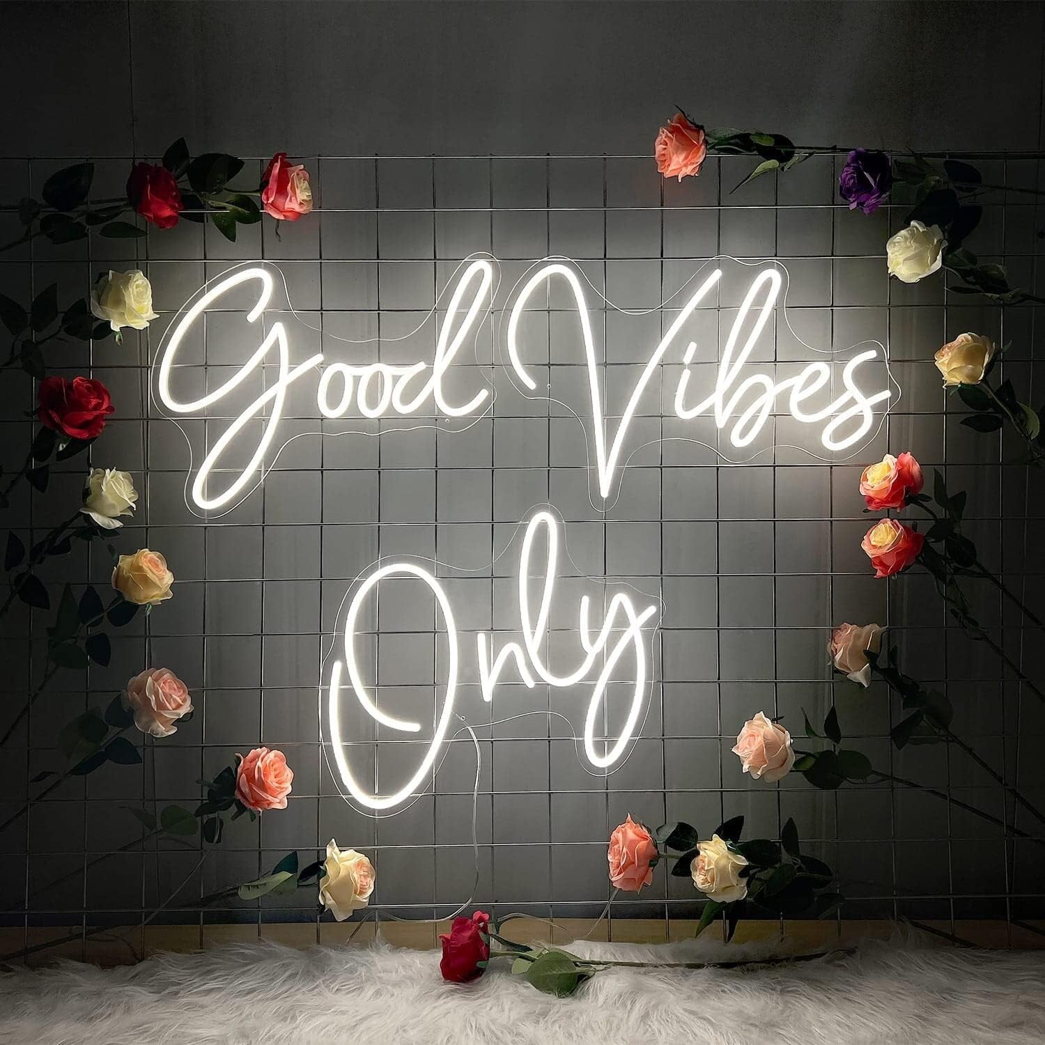 Eye-Catching 'Good Vibes Only' Neon Light - Wall Mount for Celebrations & Decor
