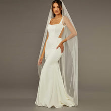 Load image into Gallery viewer, Elegant Fingertip Length Bridal Veil with Pearls and Crystals - Tulle Perfection