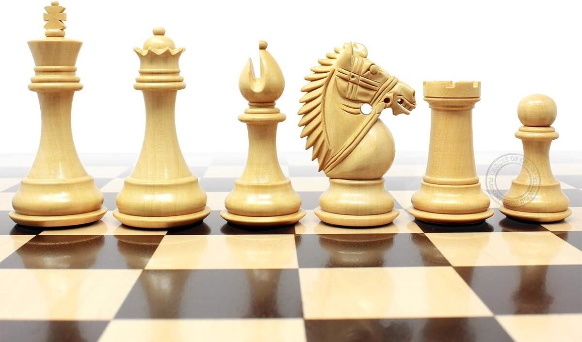 Deluxe Rosewood & Boxwood Chess Pieces - 4" King with Velvet Pouch Included