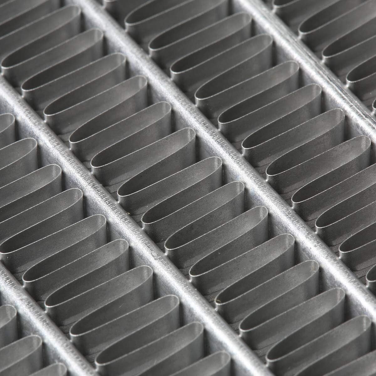 Enhanced Cooling Efficiency Aluminum Radiator for 02-06 Mazda MPV AT Vehicles