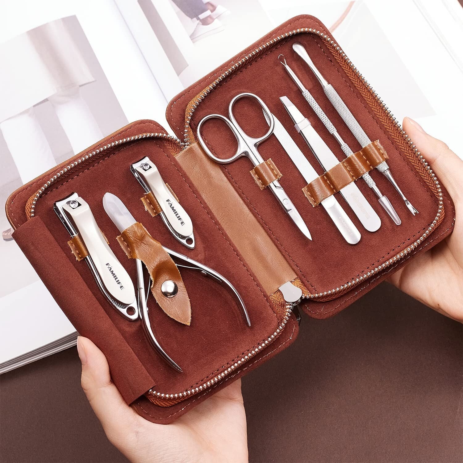 Ergonomic 8-Piece Manicure Kit for Men with Travel Case - Ultimate Grooming Gift