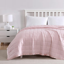 Load image into Gallery viewer, Hypoallergenic Solid Color Blanket - Blush Full/Queen, Perfect for All Seasons