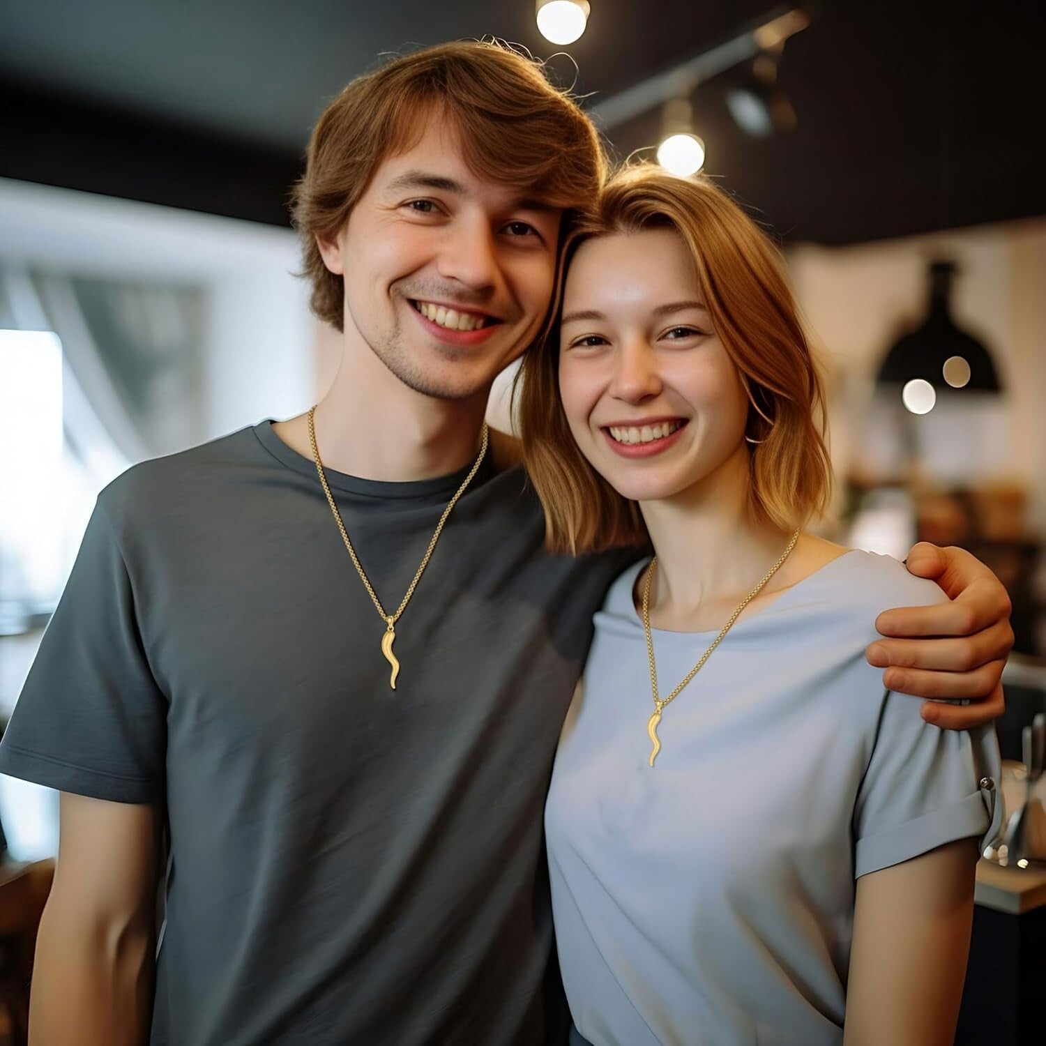 Elegant Gold Cornicello Amulet Necklace - Protection Pendant for Unisex Gifting