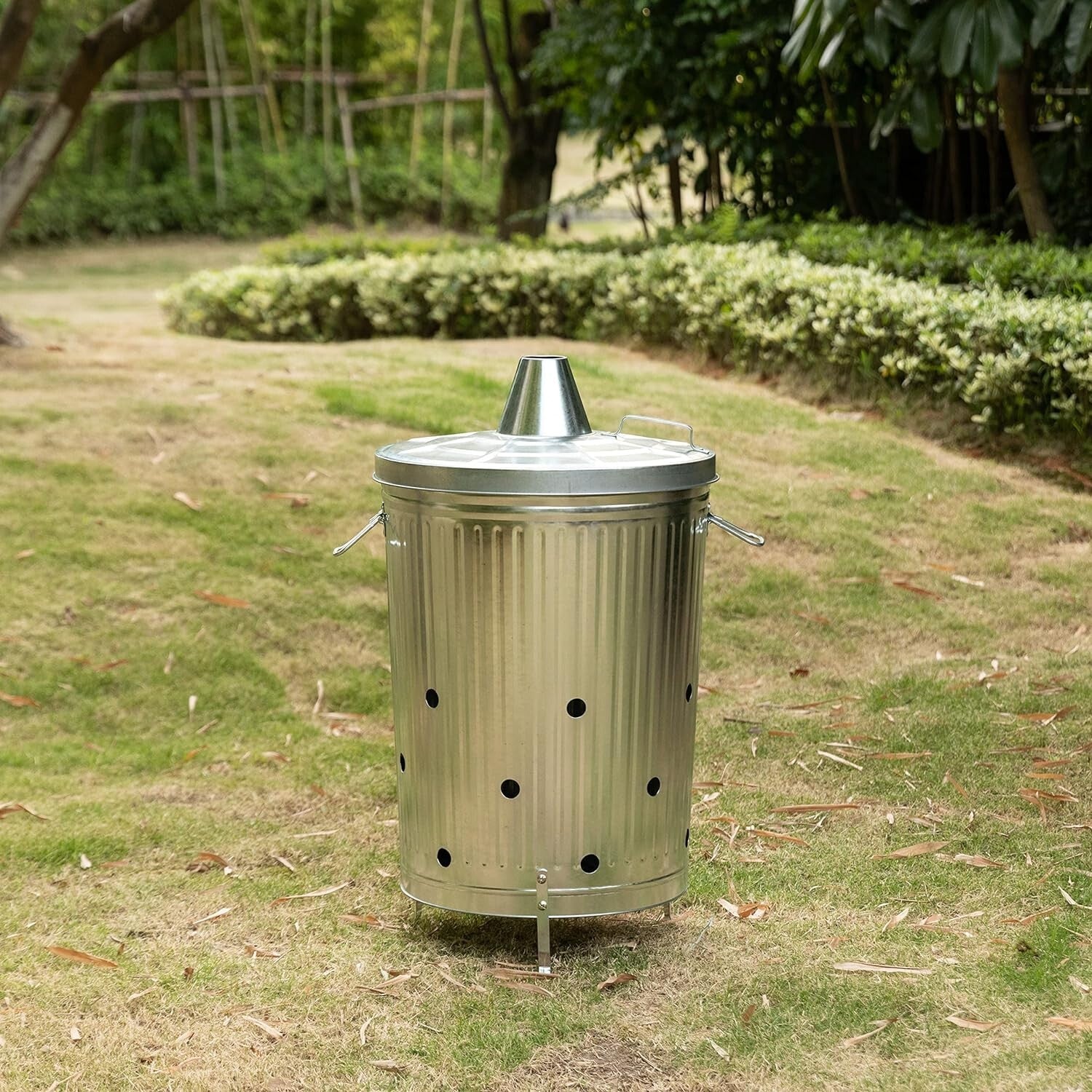 Galvanized Metal Garden Incinerator with Chimney - Round 20-Gallon Waste Burner