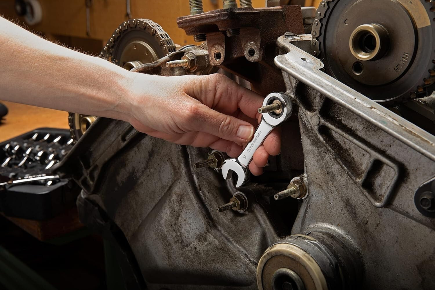 Professional 14 Pc. Stubby Ratcheting Wrench Set - Enhanced Grip & Access