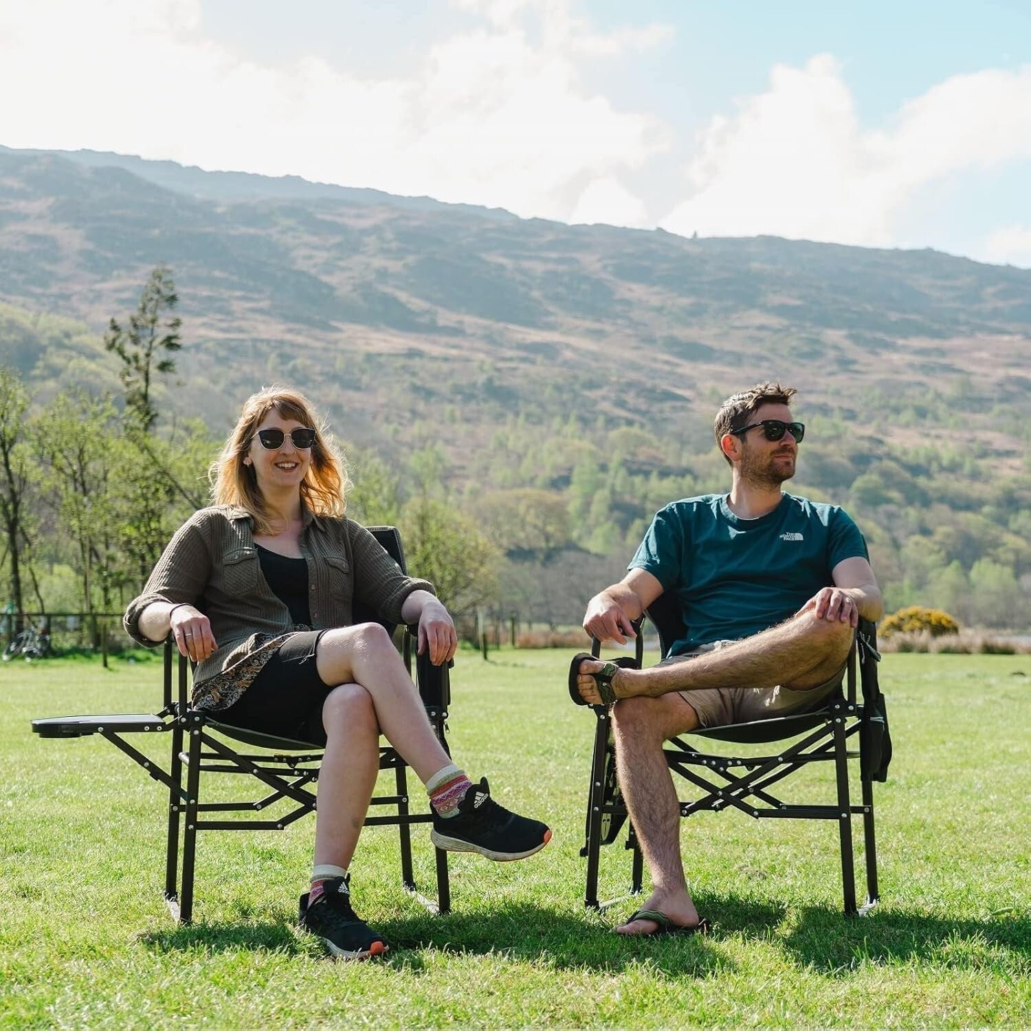 Portable Red Directors Chair with Side Pocket – Perfect for Camping & Concerts