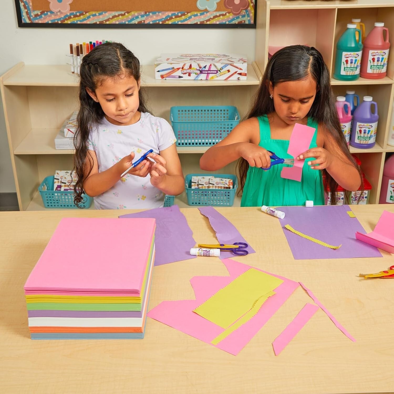 Bulk 600 Sheets of Heavy-Duty 9x12" Kid's Construction Paper - 7 Bright Colors