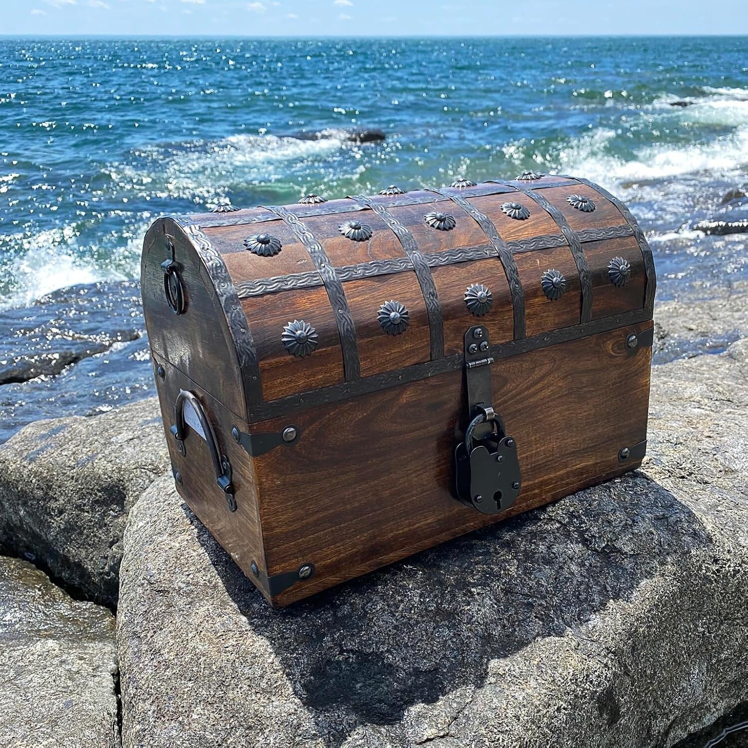 Classic Large Pirate Treasure Chest – Unique Handcrafted Wooden Storage Solution