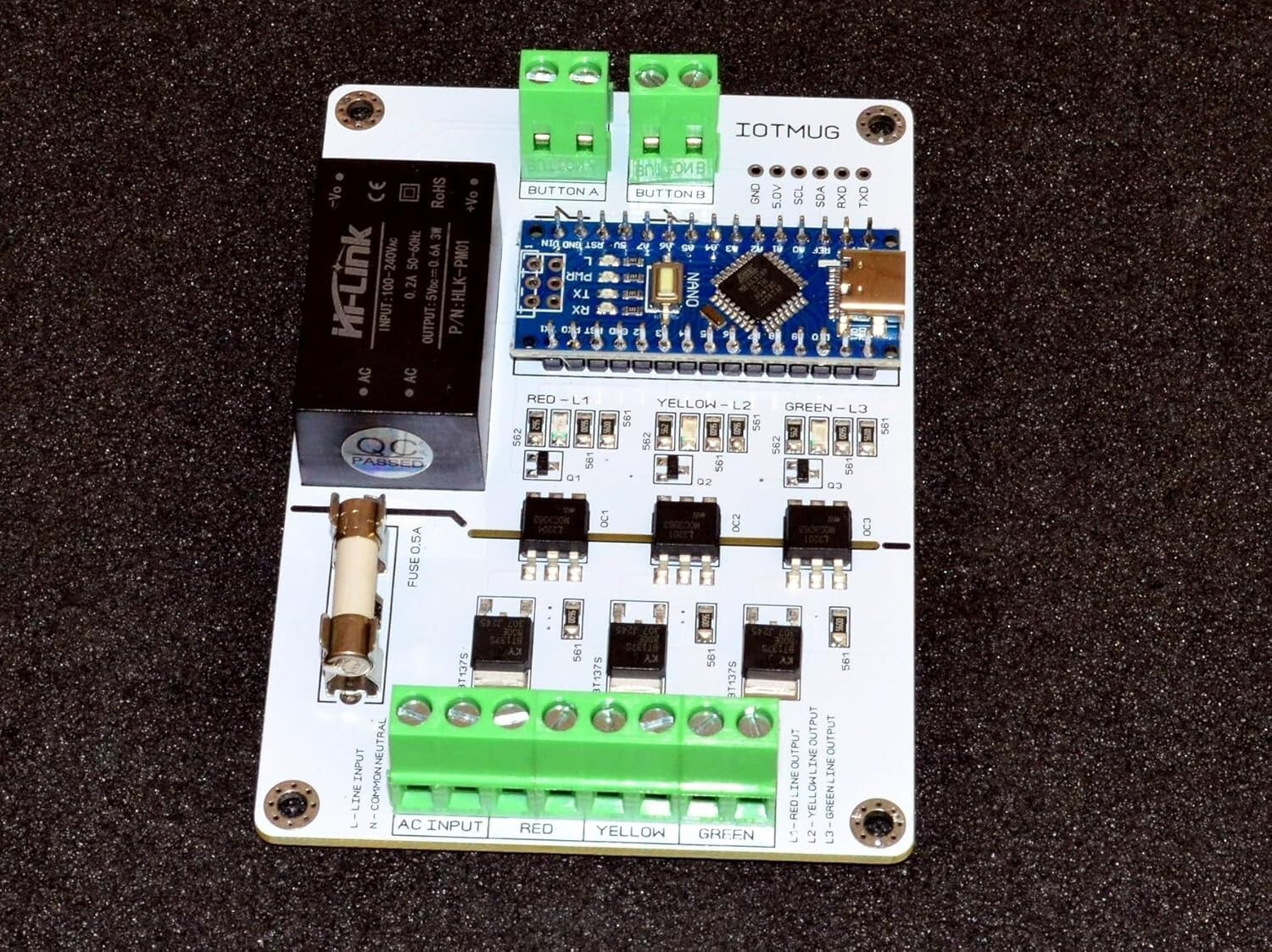 Solid State Relay Traffic Light Controller - 3 Channel Control for AC Devices