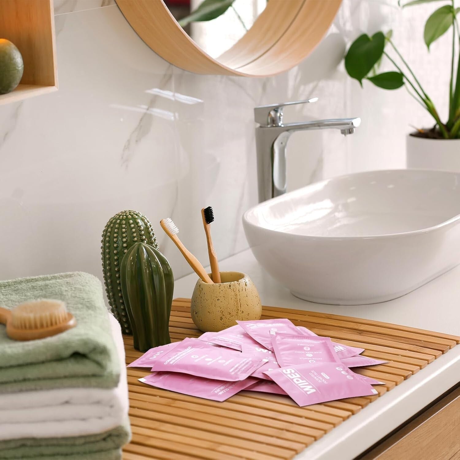 400 Individually Wrapped Wet Wipes - Soft & Alcohol-Free for Travel & Daily Use