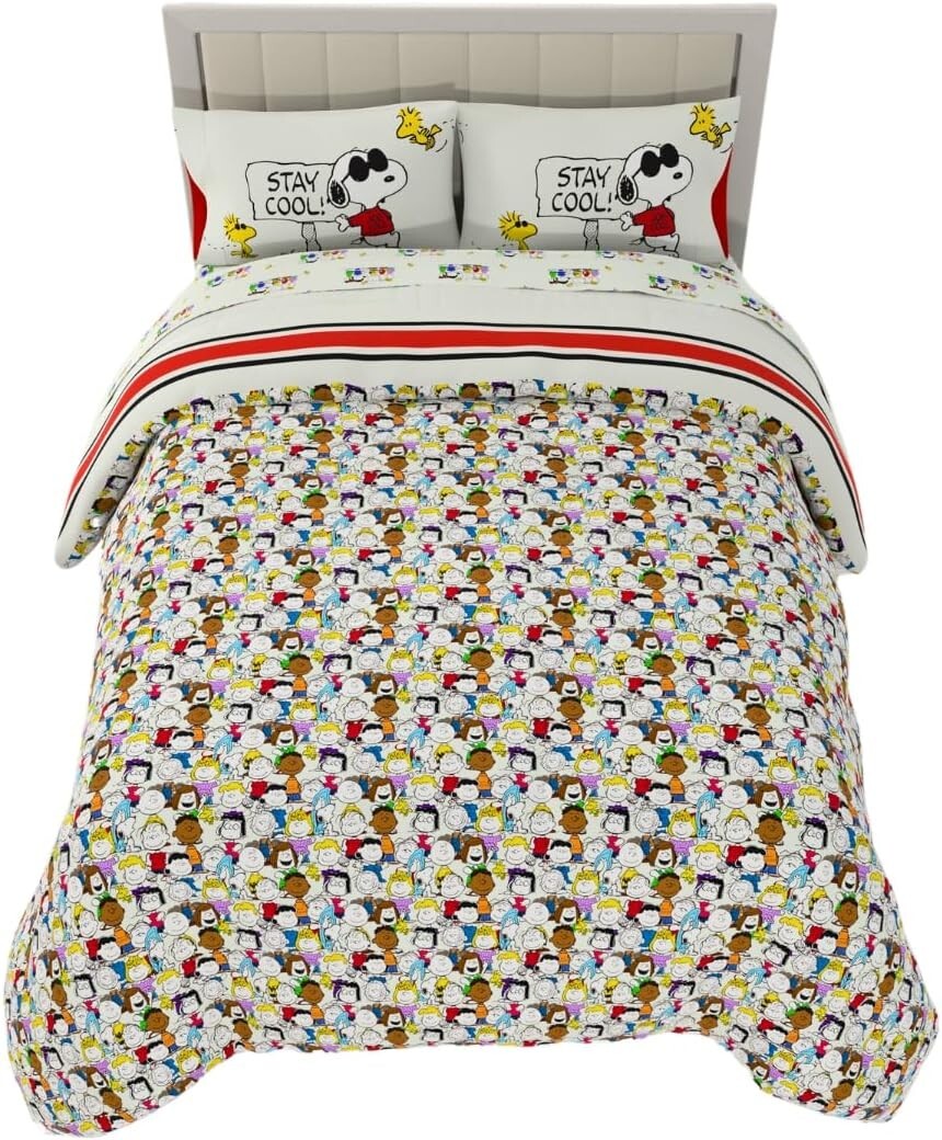 Cozy Peanuts 5-Piece Bedding Set: Charlie Brown, Snoopy & Woodstock - Full Size