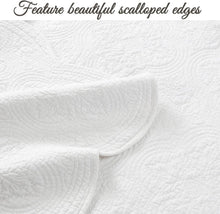 Load image into Gallery viewer, Elegant King Size 3 Piece Cotton Embossed Bedding Set - All Season Comfort