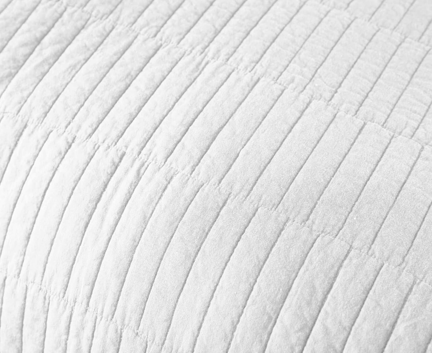 Elegant 3-Piece White Quilt Set Queen - Pre-Washed Cotton with Stitched Pattern