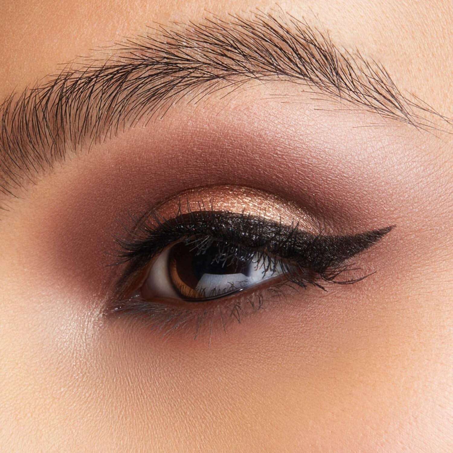 5.9-Inch PRO Eyeshadow Palette - High Pigmented, Gentle on Skin, Mirror Included