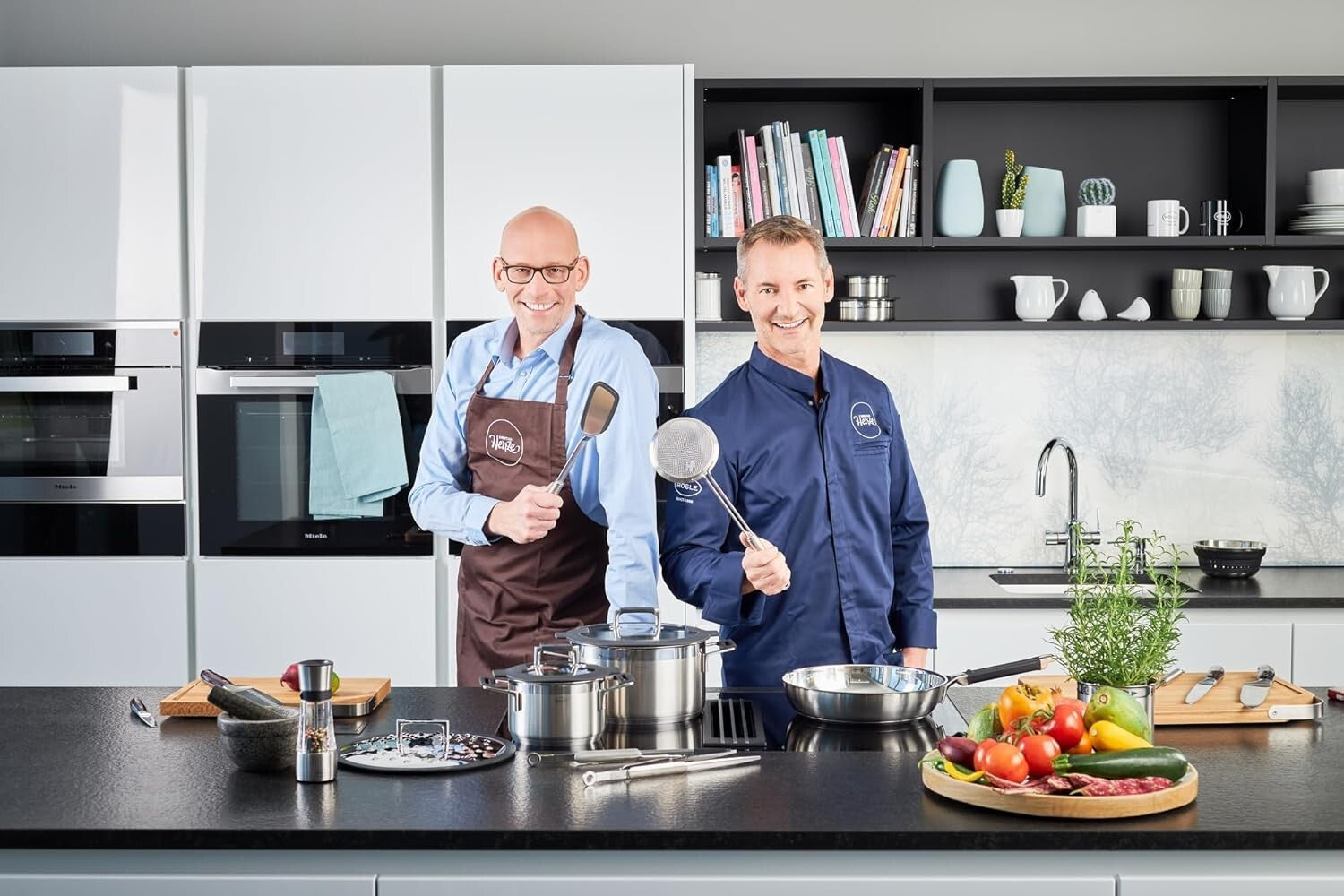 Stainless Steel Conical Strainer with Wire Handle - 7.1-inch, Dishwasher Safe