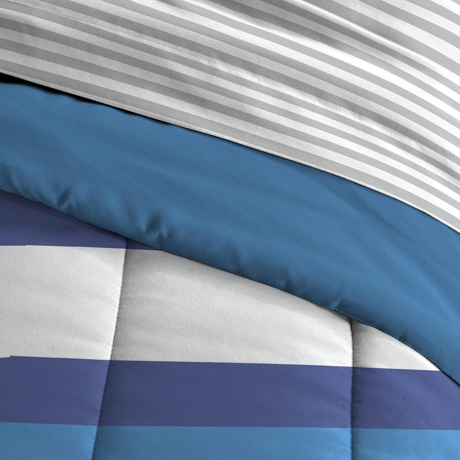 Cozy 7-Piece Full Bed Set with Rugby Stripe Comforter - Perfect for Kids' Rooms
