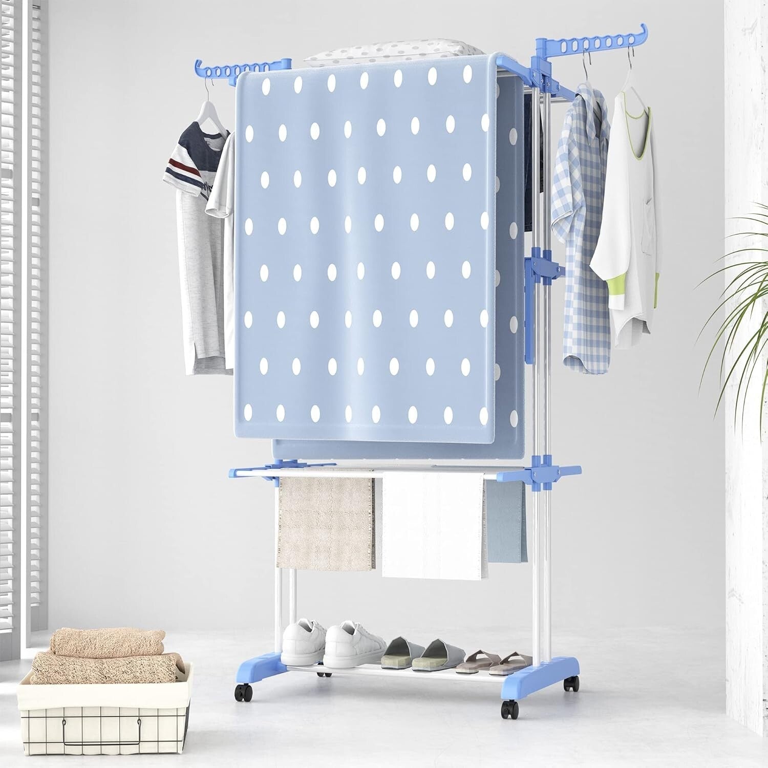 Durable Large Folding Drying Rack with Castors - Organize Laundry with Ease