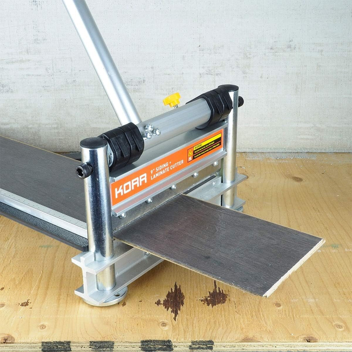 Compact 9" KORR Cutter for Laminate & Siding with Built-in Miter Settings