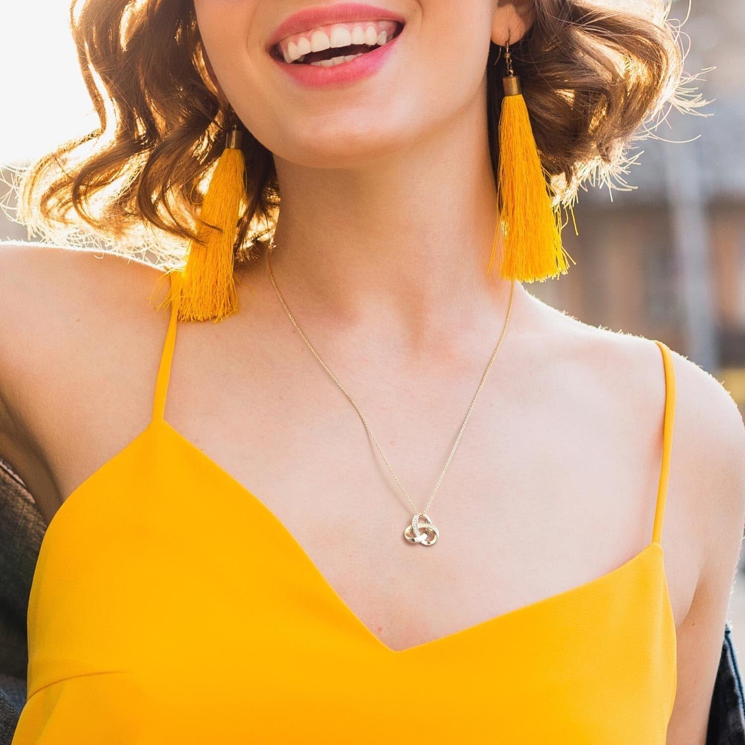 Dainty Adjustable 14K Gold Infinity Pendant Necklace for Women - 18in Sparkle