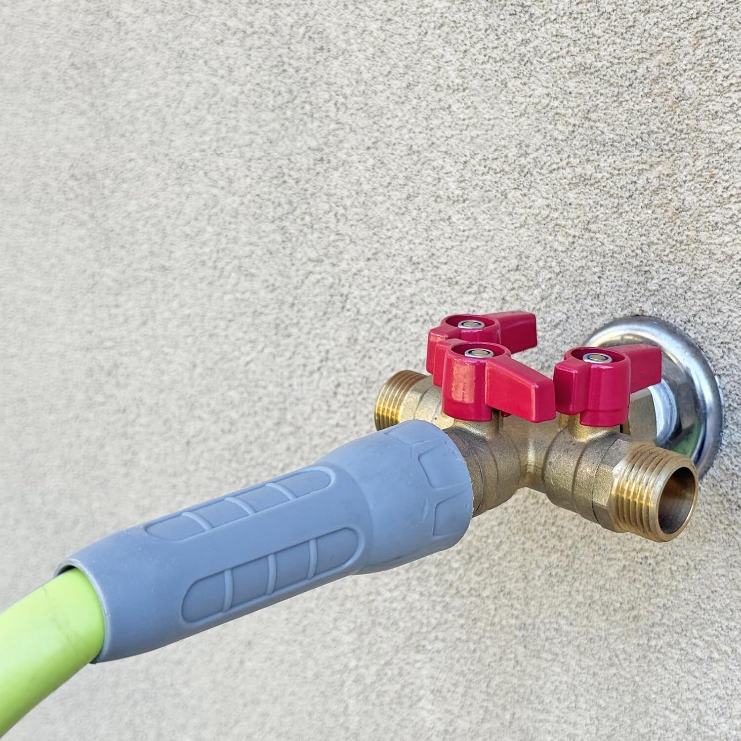 Premium Brass 3-Way Hose Splitter with Long Handle for Effortless Garden Use