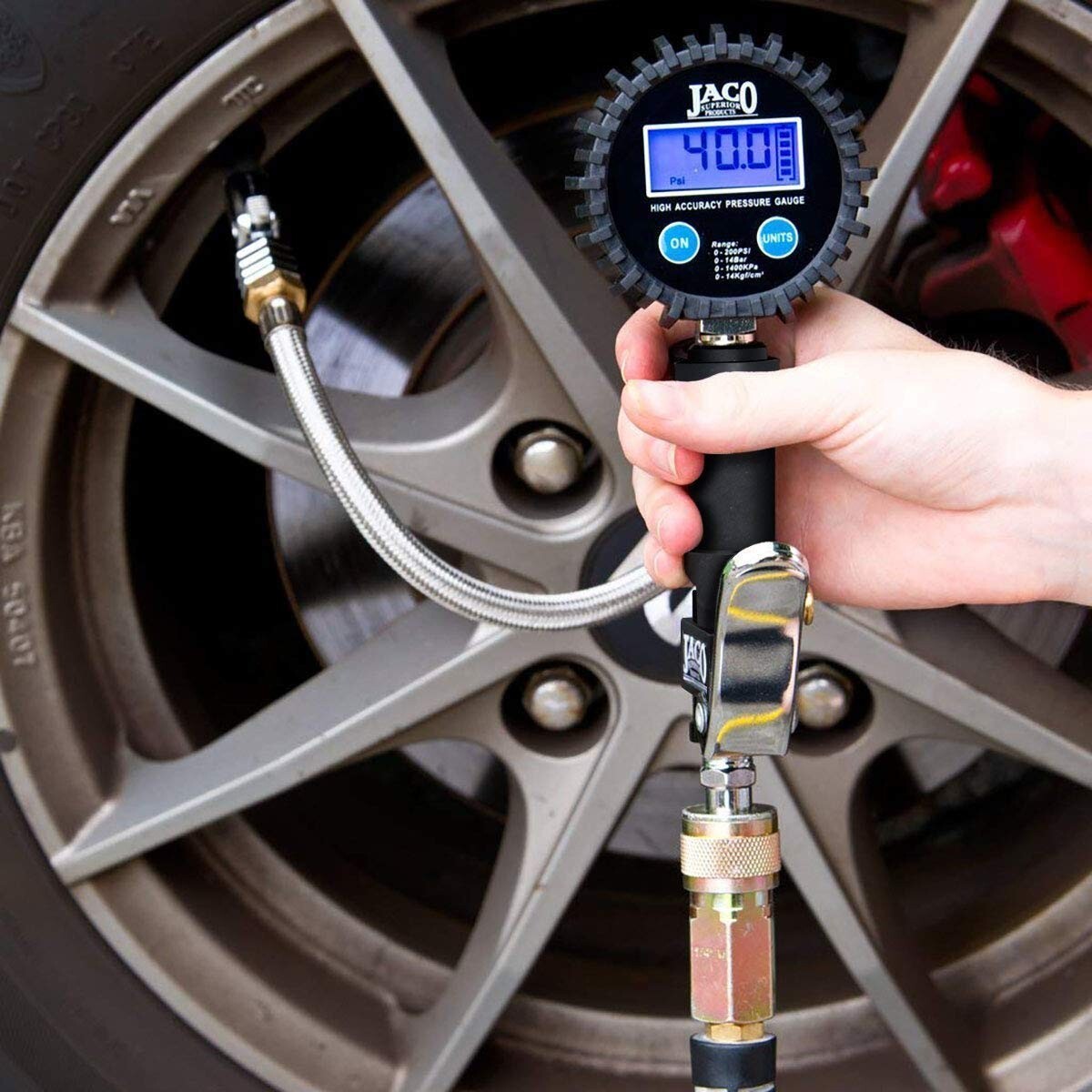 Heavy-Duty Tire Inflator with 200 PSI Gauge - ANSI 1A Accuracy for Precision