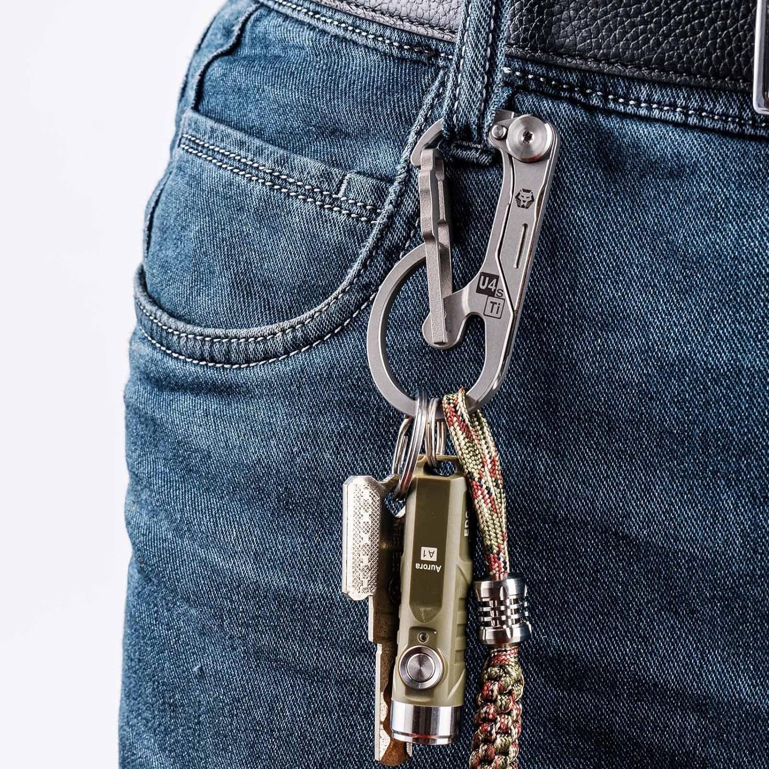 Robust Titanium Keychain Carabiner Clip - Ideal for Outdoor and Everyday Use
