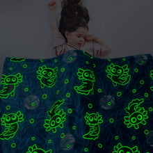 Load image into Gallery viewer, Cute Glow in the Dark Axolotl Blanket - Machine Washable Twin Size Comfort