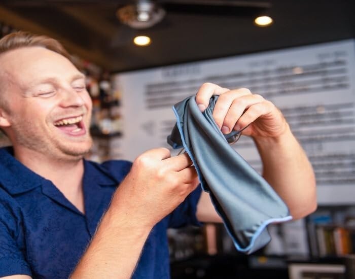 Elegant Grey Microfiber Cloths for Spotless Glass Shine - Pack of 2, 25x20 Inch