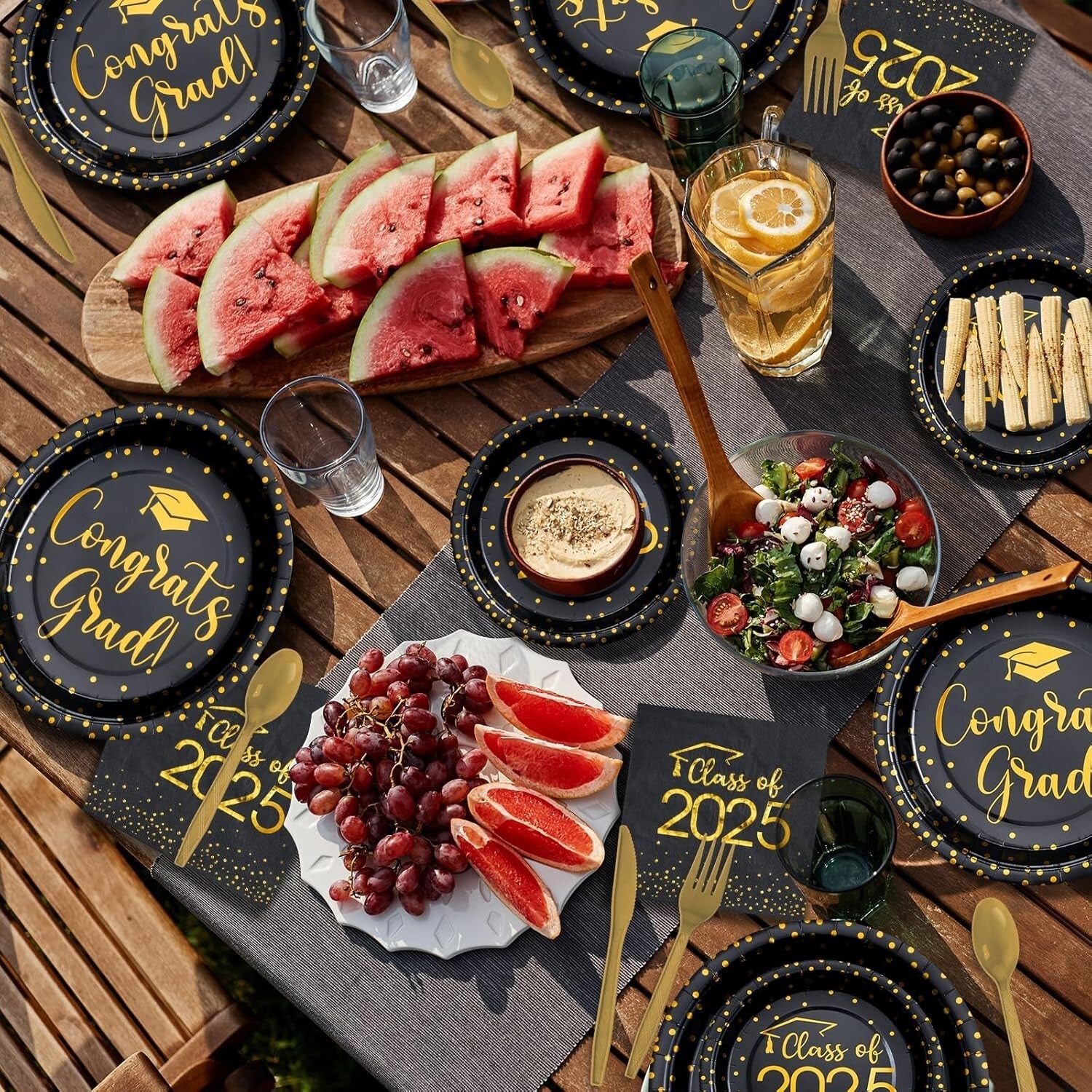Easy-Clean 700pcs Graduation Essentials Set - Serve 100 in Black & Gold Elegance