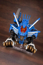 Load image into Gallery viewer, Blade Liger AB Plastic Model Kit - Multicolor with Clear Parts for Customization