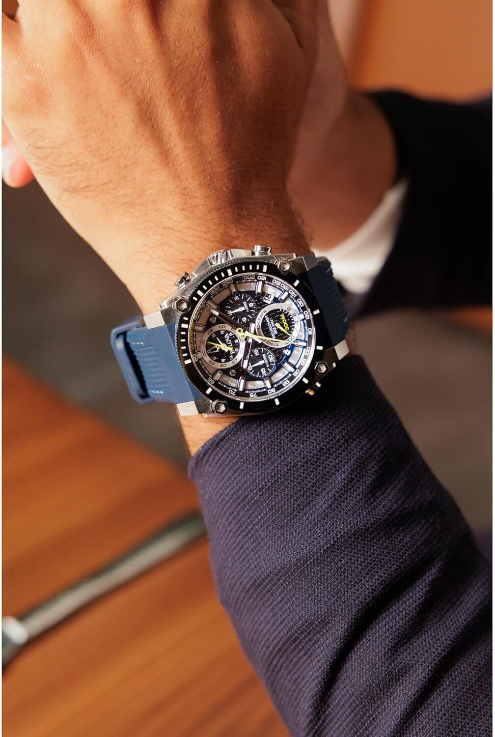 Men’s Stylish Chronograph Watch with Stainless Steel and Blue Silicone Strap