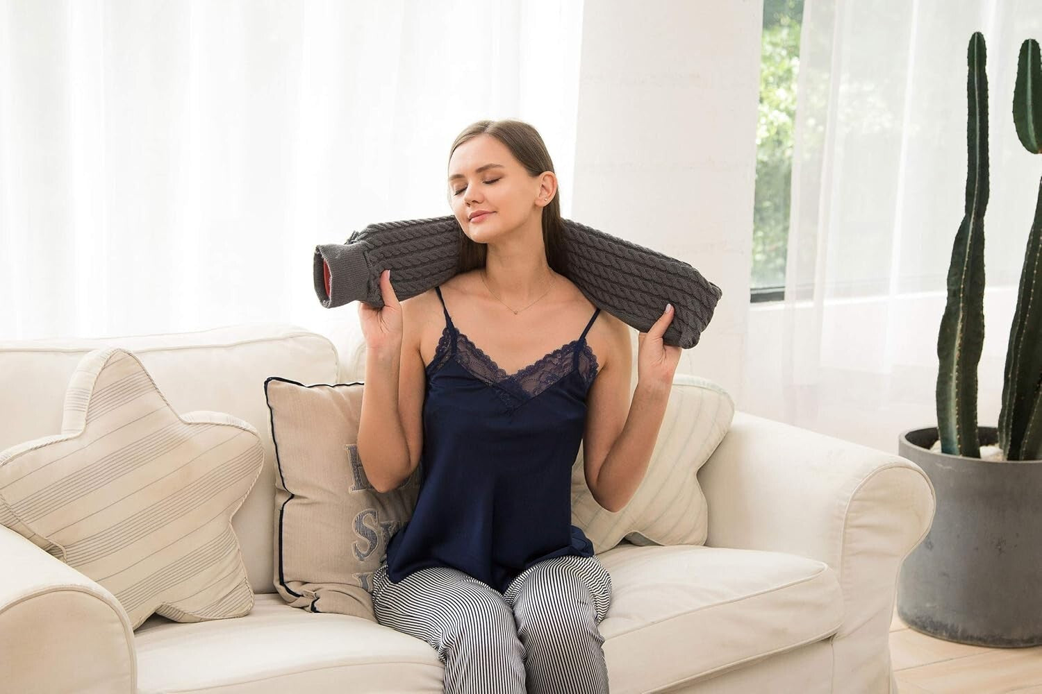 Eco-Friendly Large Capacity Hot Water Bottle with Cable-Knit Cover – Pain Relief