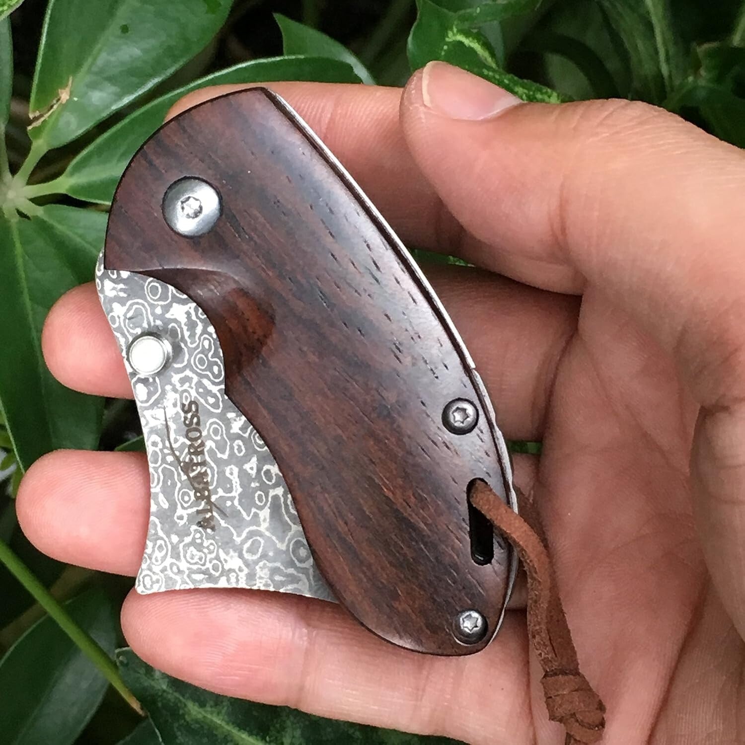 2" Damascus Folding Pocket Knife with Sandalwood Handle - Perfect for Camping