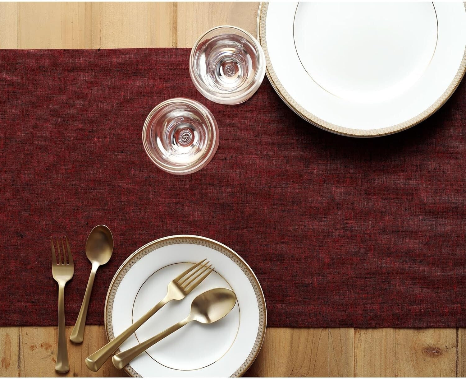 Sophisticated Solid Red Garnet Linen Table Runner - Perfect for Celebrations