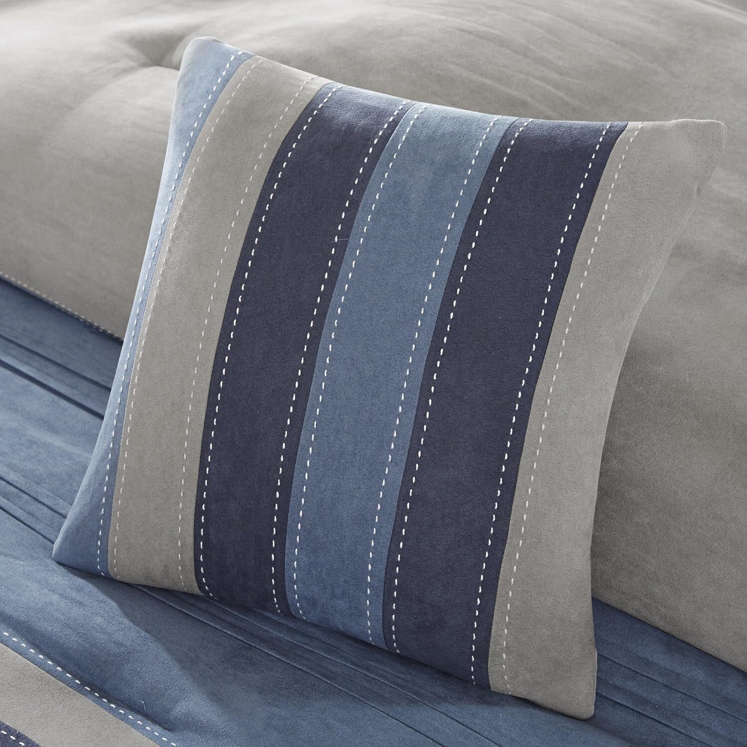 Cozy 7-Piece Queen Comforter Set - Modern Geometric Design in Collins Blue/Grey